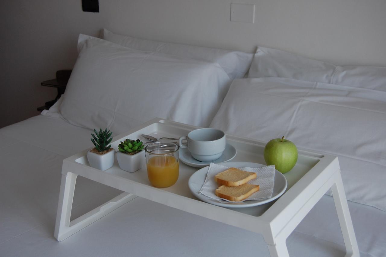 Hotel Flores 里乔内 外观 照片