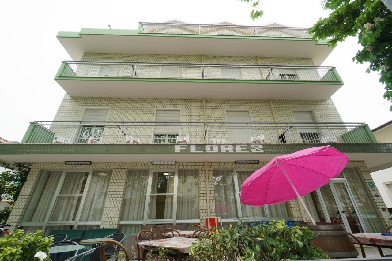 Hotel Flores 里乔内 外观 照片